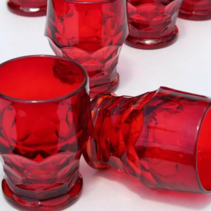 red vintage glassware greencleandesigns.com