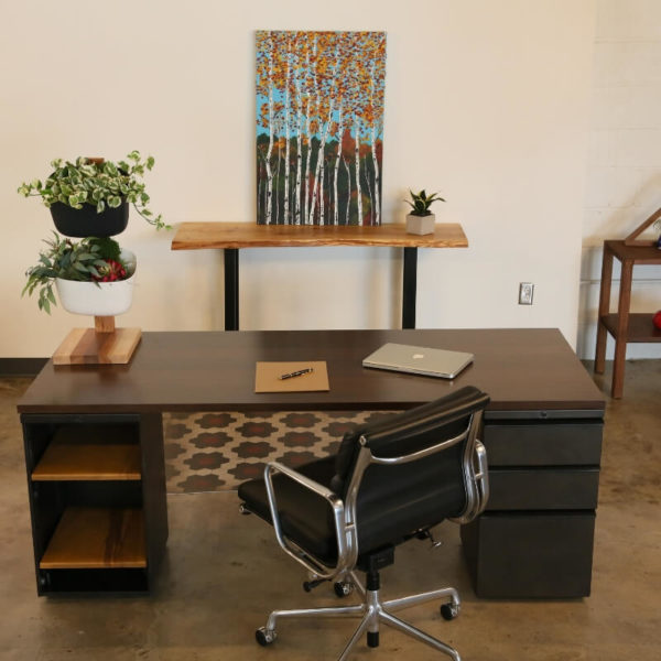 dream desk set-up greencleandesigns.com office furniture