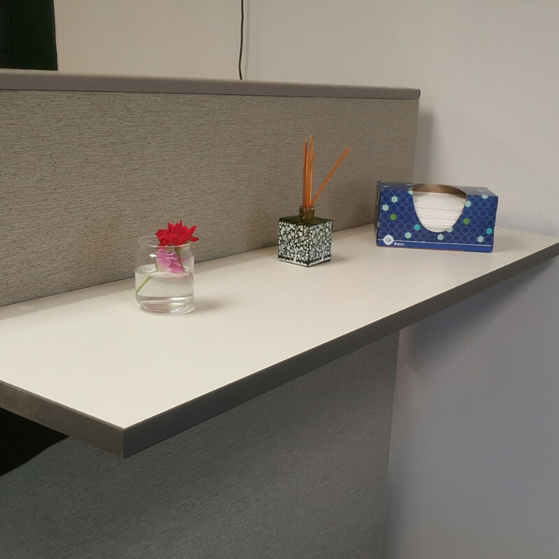 Dropped Center XL Cubicle Wall Shelf 20 X 6 Cm Tacplat Cubicle Accessories  