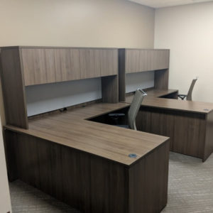 Laminate L shape desks with hutch