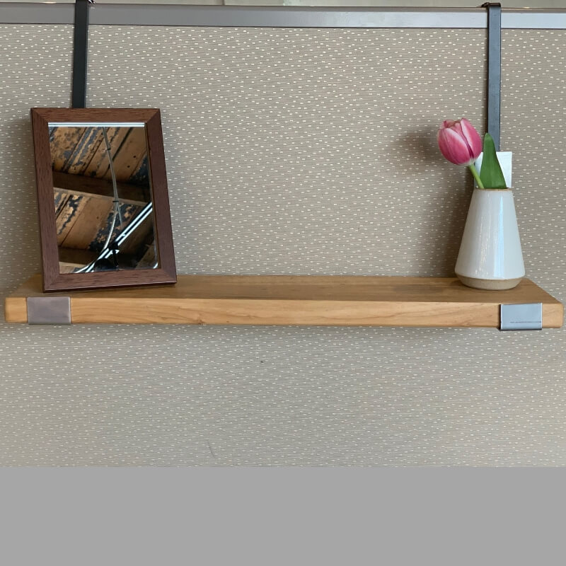 How to Hang Pictures in a Cubicle 